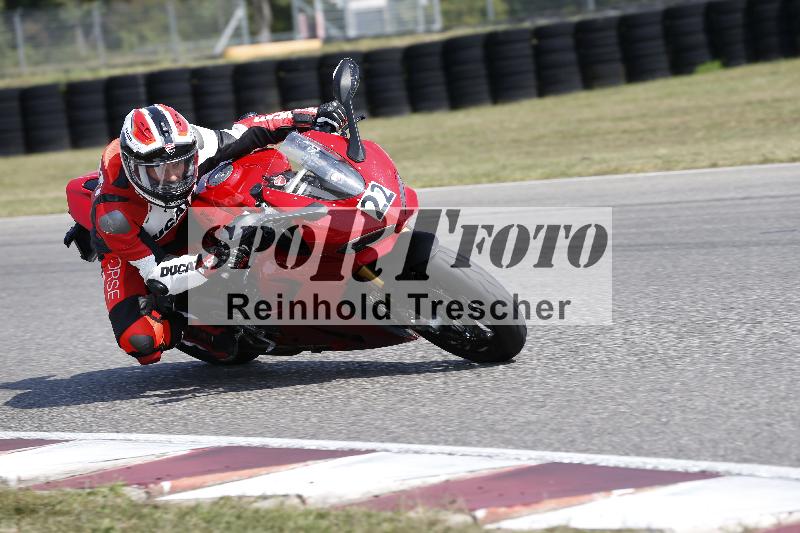 Archiv-2025/49 26.08.2025 Cornu Master School ADR/gruen-vert/22